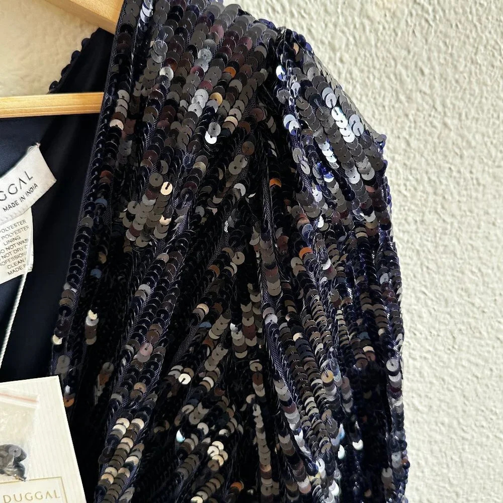 Mac Duggal Sequin Mesh Overlay V-neck Gown in Midnight Blue - Size 20 - Gorgeous - Picture 6 of 9